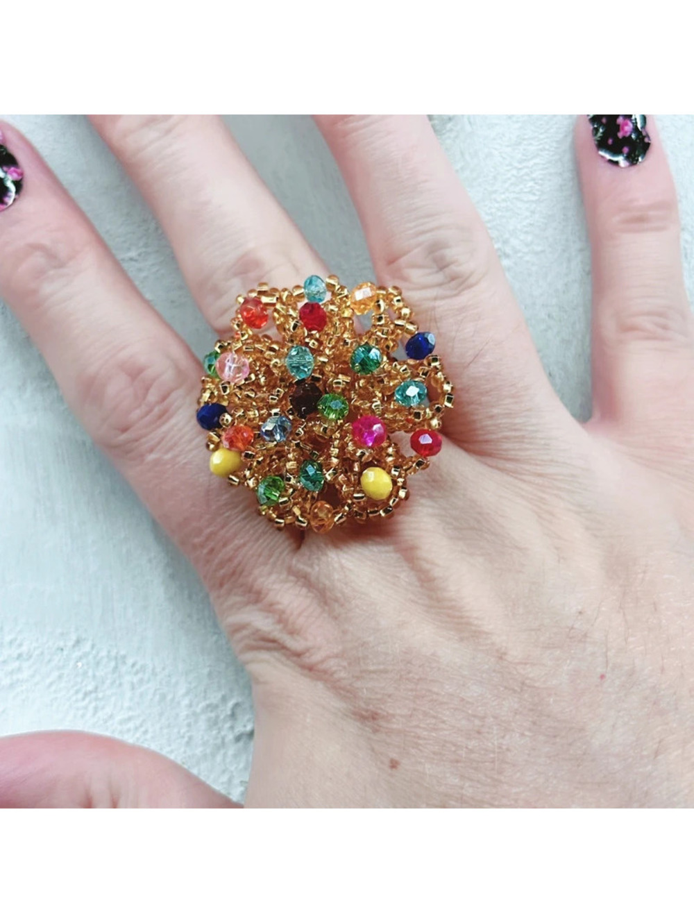 518mc. Goldtone Seed Bead Ring 7